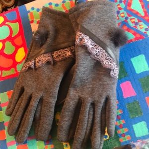 Touch Gloves Woman’s Grey NWT